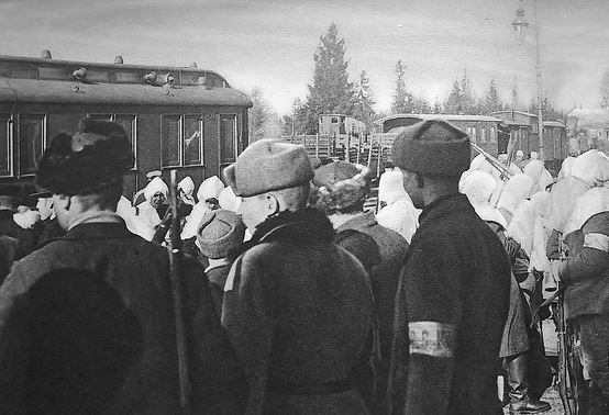 White Guards at Vilppula, 1918 — the side that won the civil war.